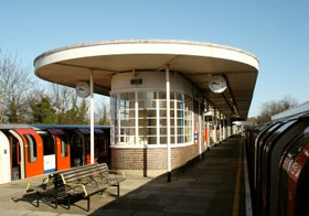 Hainault tube station